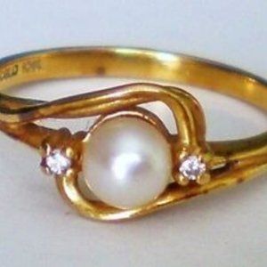 Vintage Designer MAGICGLO Solid 10K Yellow Gold Pearl Diamond Solitaire Ring